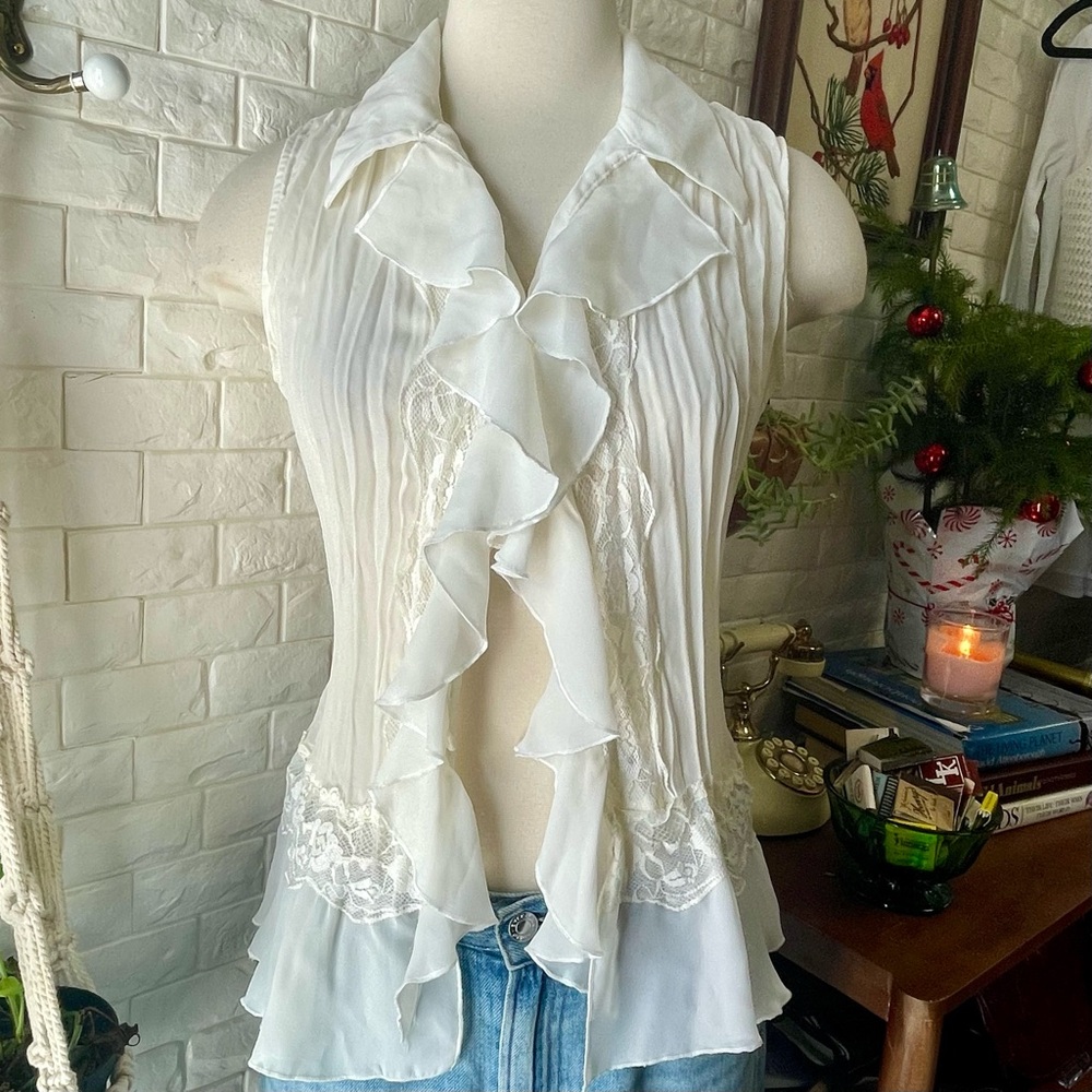 SOLD Vintage Y2K Early 2000s Whimsigoth White Chiffon + Lace Ruffle Hem Top - Picture 3 of 15